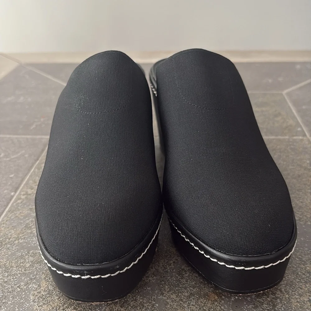 Donald Pliner Corsica Black Platform Shoes Size 10.